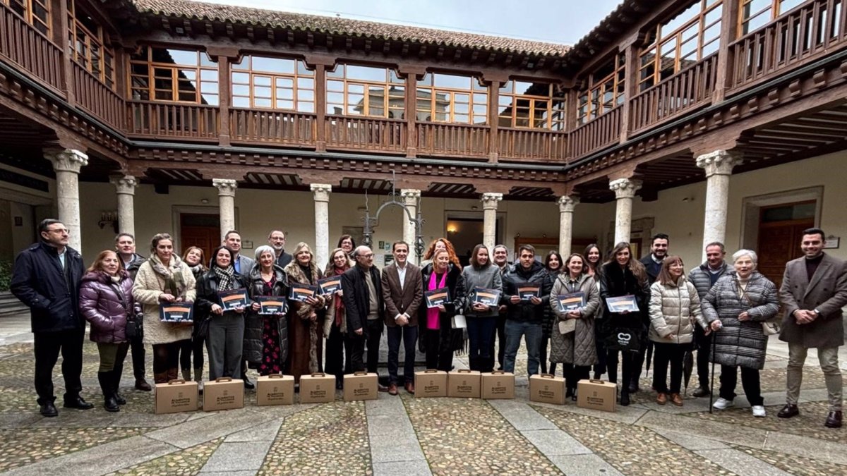 Entrega del VIII Concurso Escaparates de Navidad Pueblos de Valladolid - E. PRESS