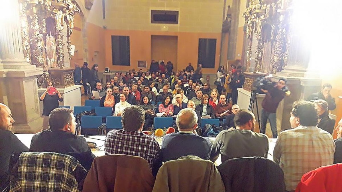 Momento de la asamblea celebrada por los trabajadores de Ornua.-EL MUNDO