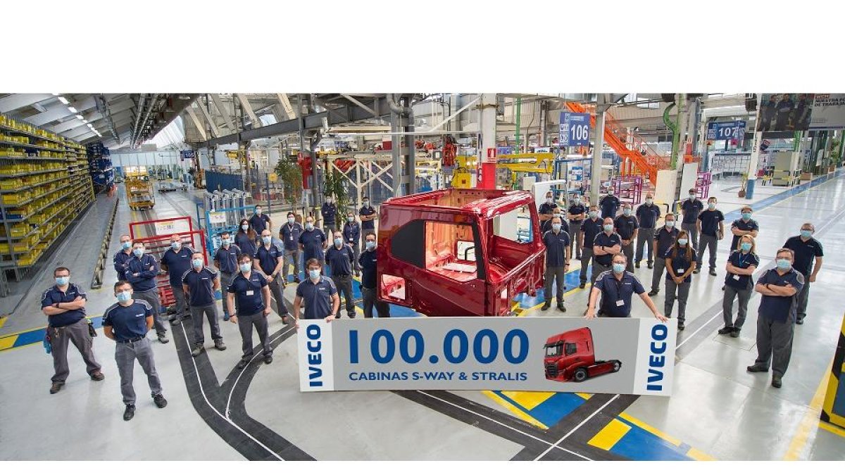 La planta de Iveco Valladolid lanza su cabina pesada número 100.000.- ICAL.