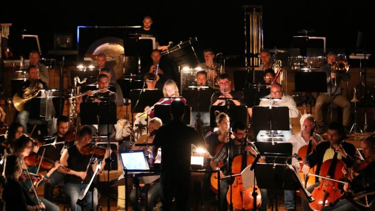 Ensayo de la OSCyL con la proyección de El acorazado Potemkin.-ICAL