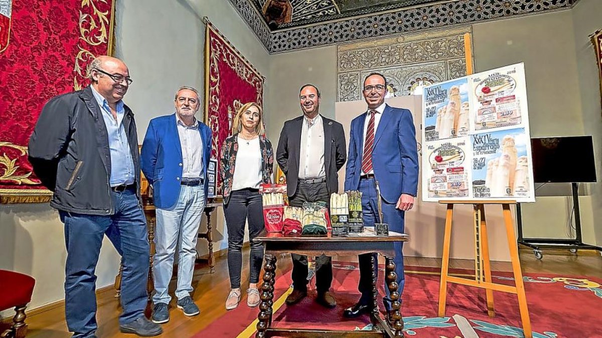 Arpa, Santamaría, Crespo, Potente y Alonso ayer, en la presentación.-EL MUNDO