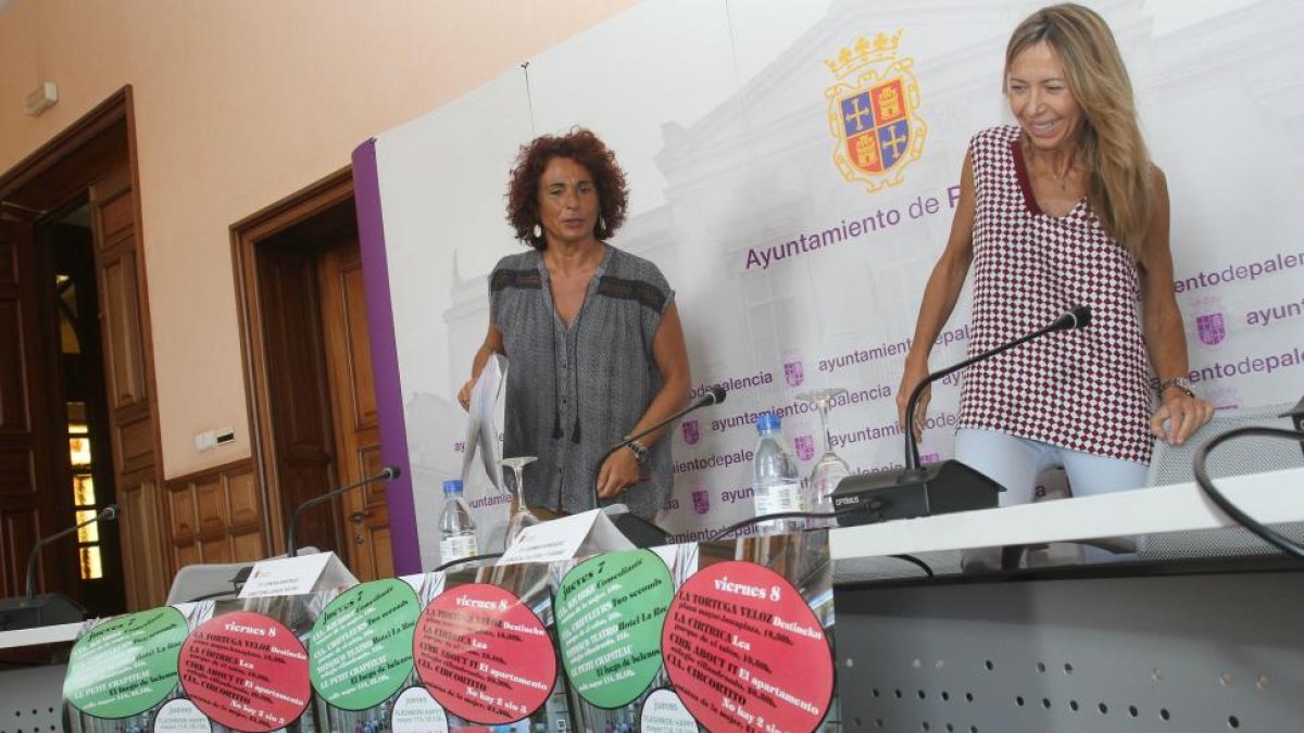 ConchaSantiago y Carmen Fernández Caballero, durante la presentación. I-ICAL