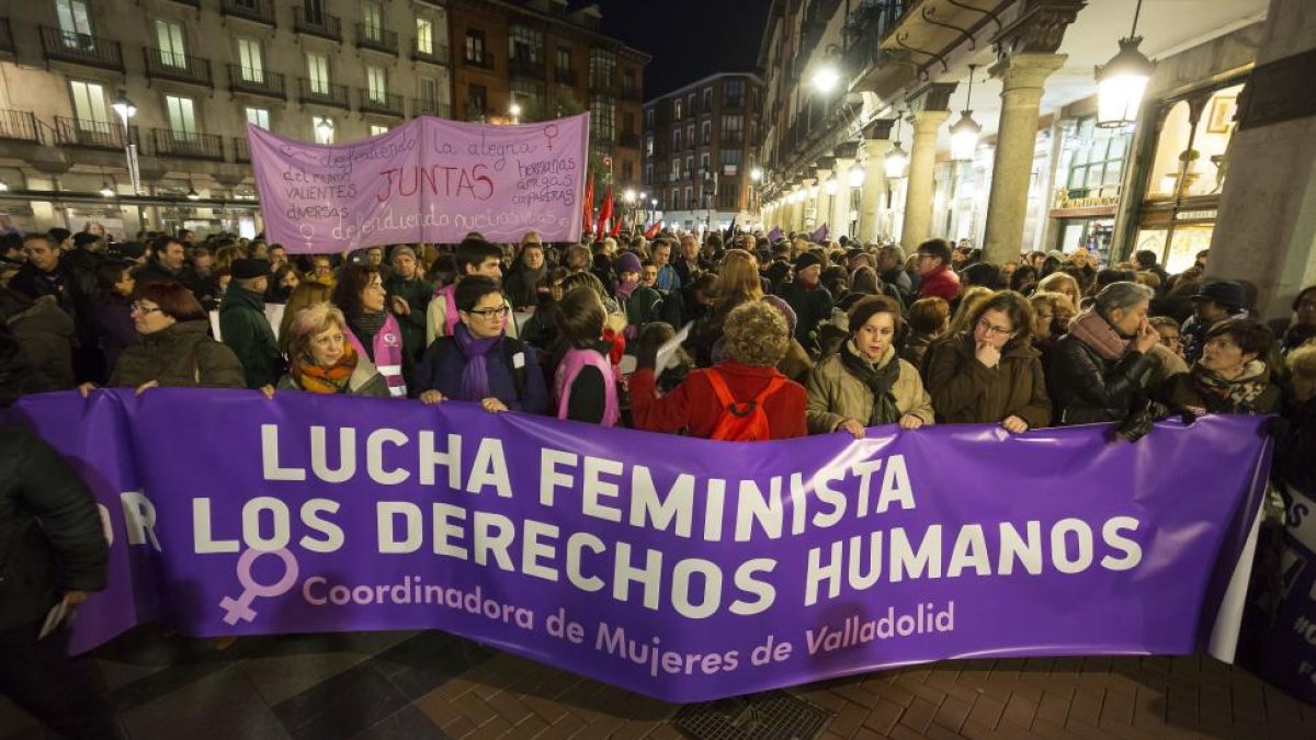 Manifestación por el Día de la Mujer en Valladolid.-ICAL