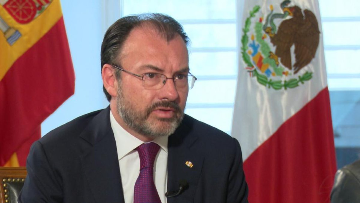 El ministro de Exteriores de México, Luis Videgaray, durante su entrevista con Ana Pastor para 'El Objetivo'.-