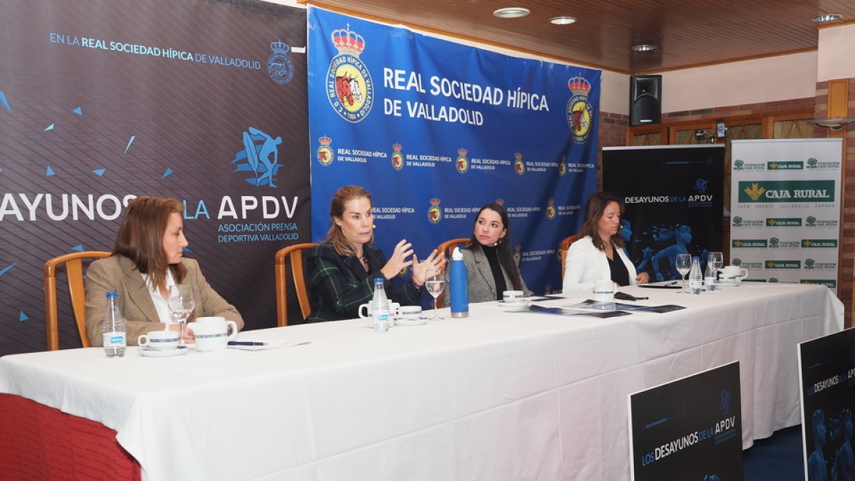Isabel García, Theresa Zabell, Sara Carmona y Reyes Martín. / M. G. E.