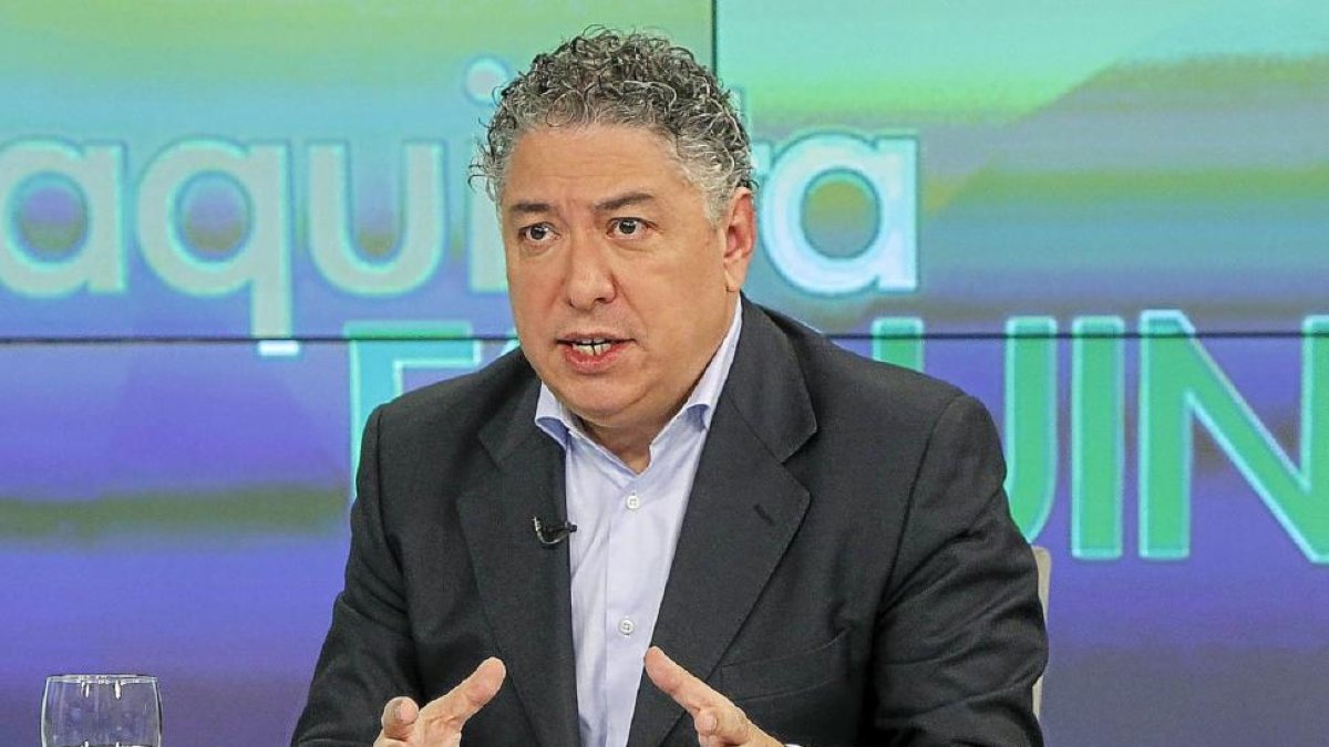 El candidato del PP al Congreso por Valladolid, Tomás Burgos, ayer, en el programa ‘La Quinta Esquina’.-J. M. Lostau