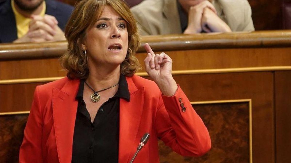 La ministra Dolores Delgado durante su intervención esta mañana en el Comgreso.-JOSE LUIS ROCA