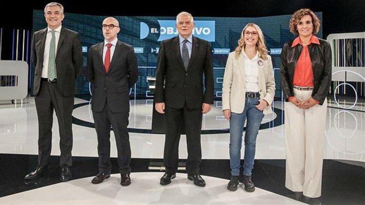 De izquierda a derecha, los candidatos a las elecciones europeas de Ciudadanos, Luis Garicano; de Vox, Jorge Buxadé; del PSOE, Josep Borell; de Podemos, María Eugenia Rodríguez; y del PP, Dolors Montserrat, en el debate de La Sexta de este domingo.-AGENCIAS