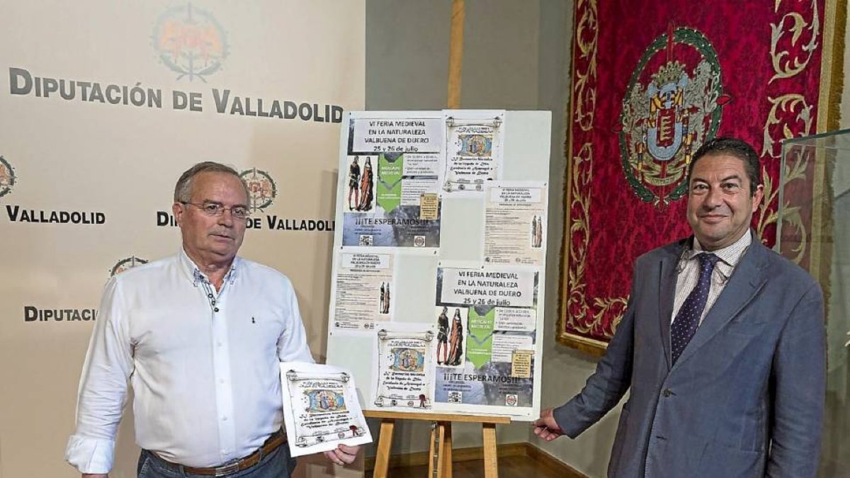 El alcalde de Valbuena en la presentación de la feria.-E.M