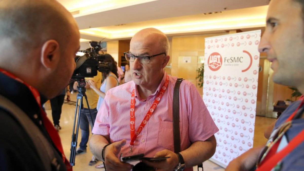 El secretario general estatal de la nueva Federación Regional Servicios, Movilidad y Consumo (FSMC) de UGT, el salmantino Miguel Ángel Cilleros.-ICAL