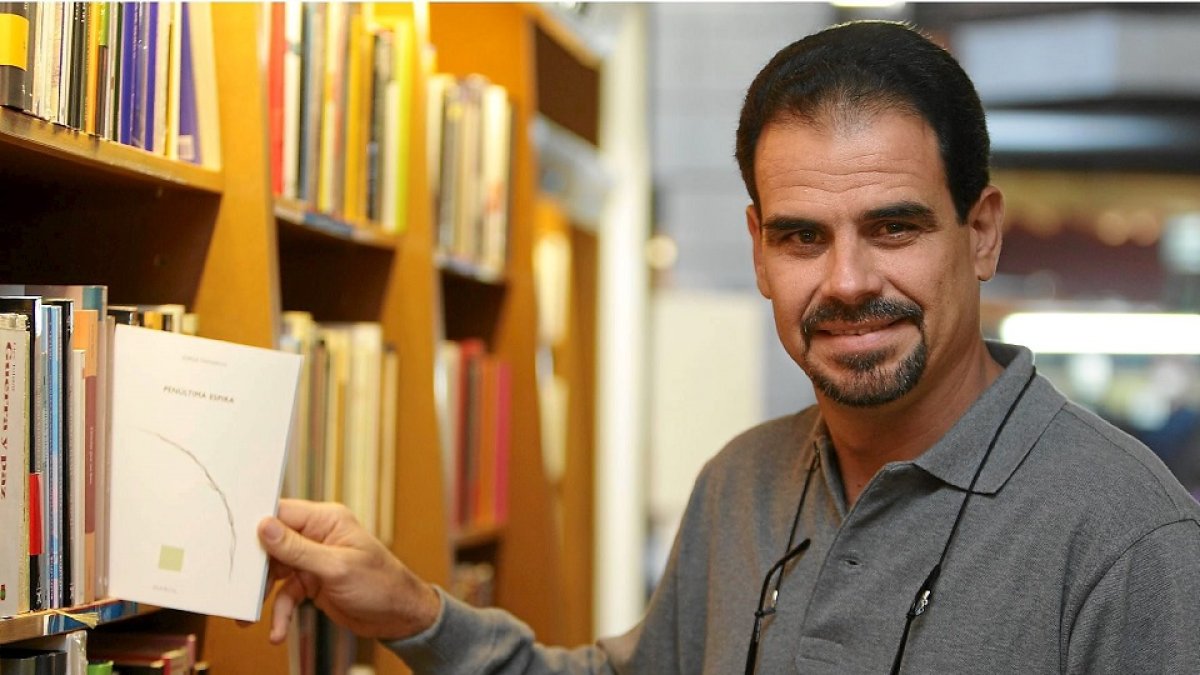 FOTO: CARLOS ESPESO

PRESENTACION DE LIBRO DE JORGE TAMARGO, PENULTIMA ESPIRA, LIBRERIA RAYUELA.