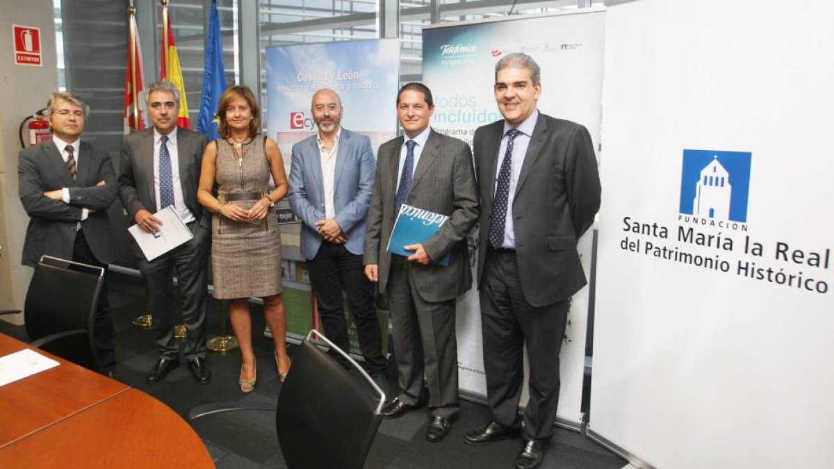 La viceconsejera de Política Económica, Empresa y Empleo, Begoña Hernández, presenta las cinco nuevas lanzaderas de empleo que se ponen en marcha en la Comunidad-ICAL