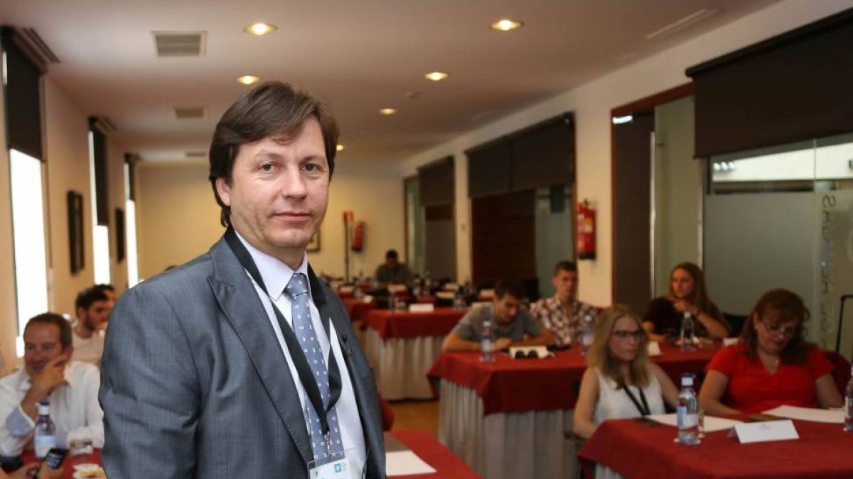 El subdirector de Exploración Gas Natural Fenosa, Julio Matesanz Muñoz.-ICAL