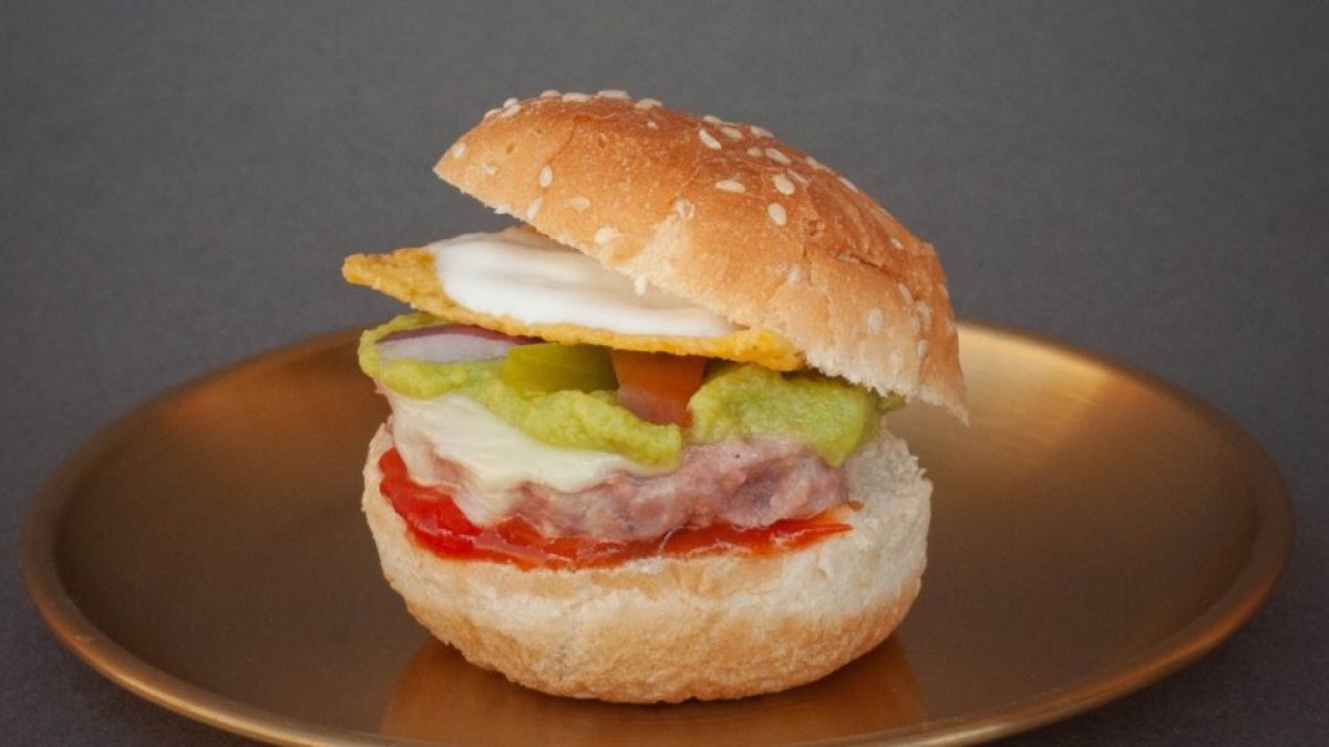 'Hamburguesa Tex-Mex', pincho de Tartaruga con el que competirán en el ‘I Concurso de Tapas X Comarcas de la Provincia de Valladolid’. -E.M.