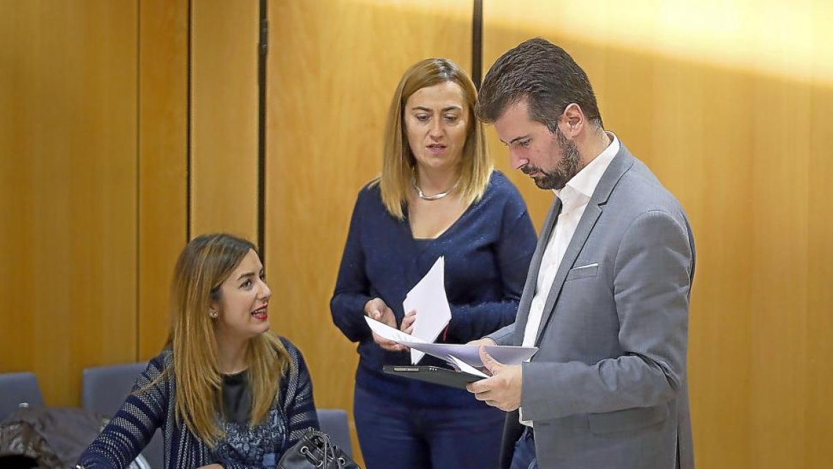Hernando, Barcones y Tudanca en el plenario de la ejecutiva del PSCYL.-ICAL