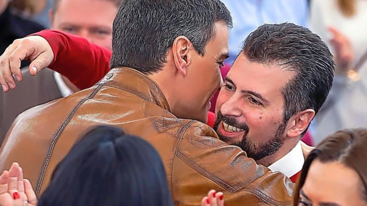 Sánchez y Tudanca, en un momento del acto de la cúpula del milenio.-J. M. CASTILLO / PHOTOGENIC