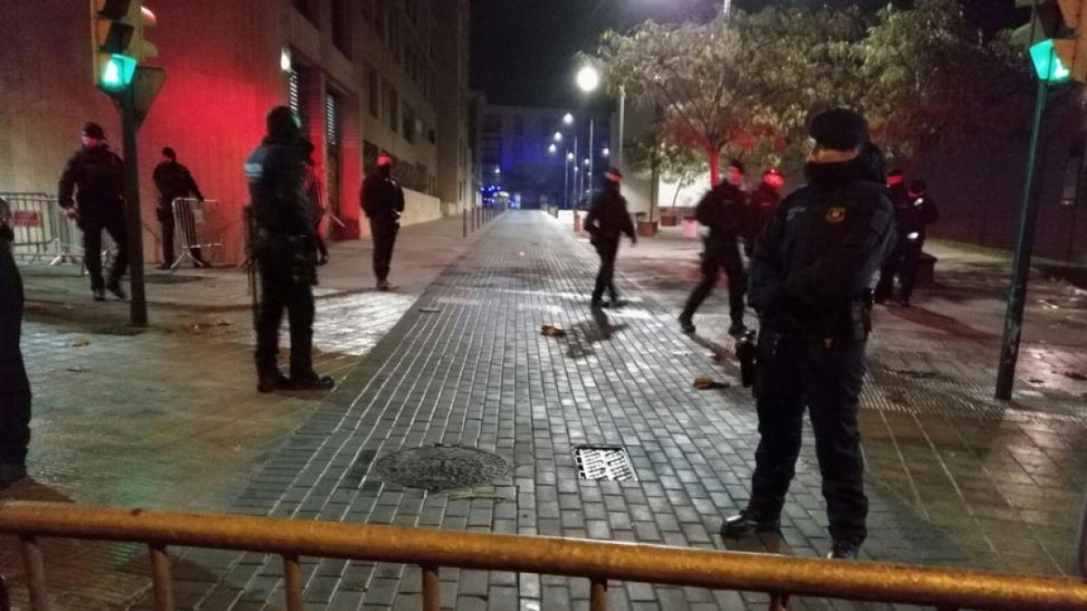 http://www.elperiodico.com/es/ocio-y-cultura/20171211/sijena-defensa-obras-museu-de-lleida-6485102-TRINITAT SANS
