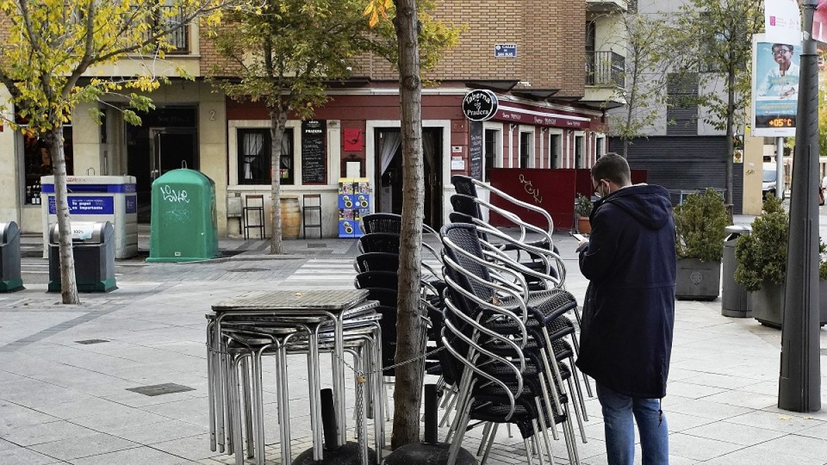 Terraza en la plaza San Miguel de Valladolid. - JUAN MIGUEL LOSTAU