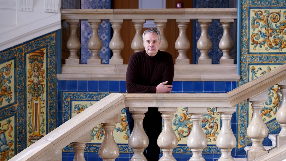 El director de la editorial vallisoletana Difácil, César Sanz