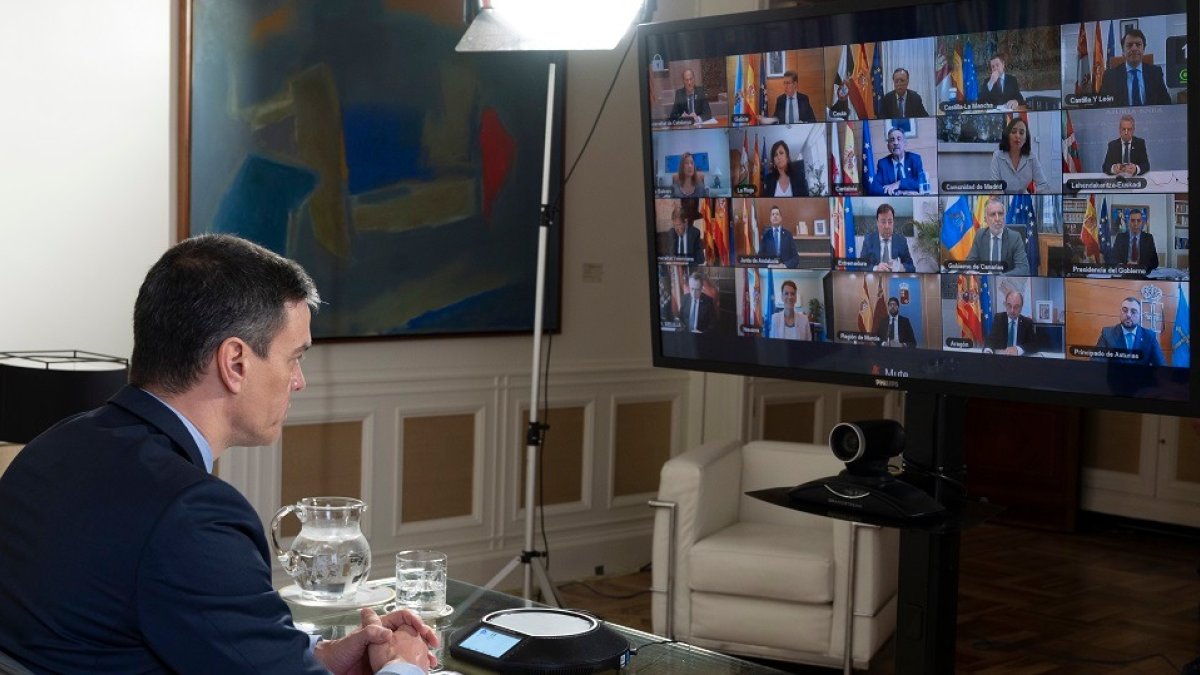 Pedro Sánchez en videoconferencia con los presidentes autonómicos. -E.M.