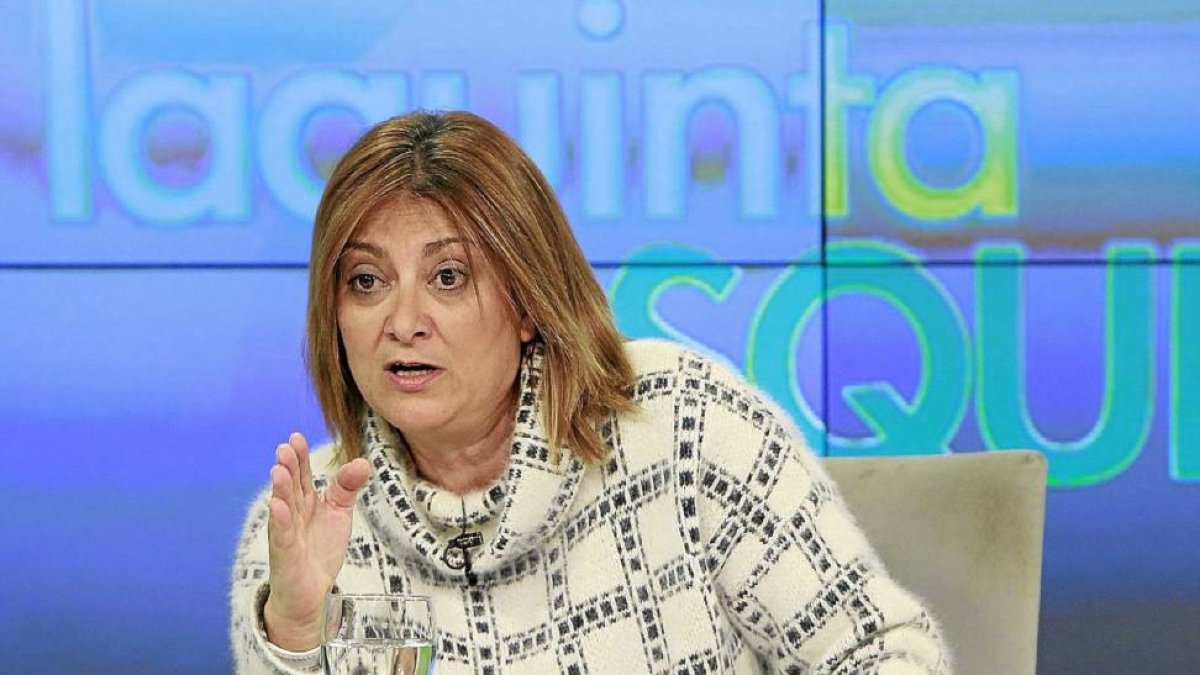 La alcaldesa de Medina del Campo, Teresa López, durante el programa de La 8 Valladolid ‘La Quinta Esquina’-J.M.Lostau
