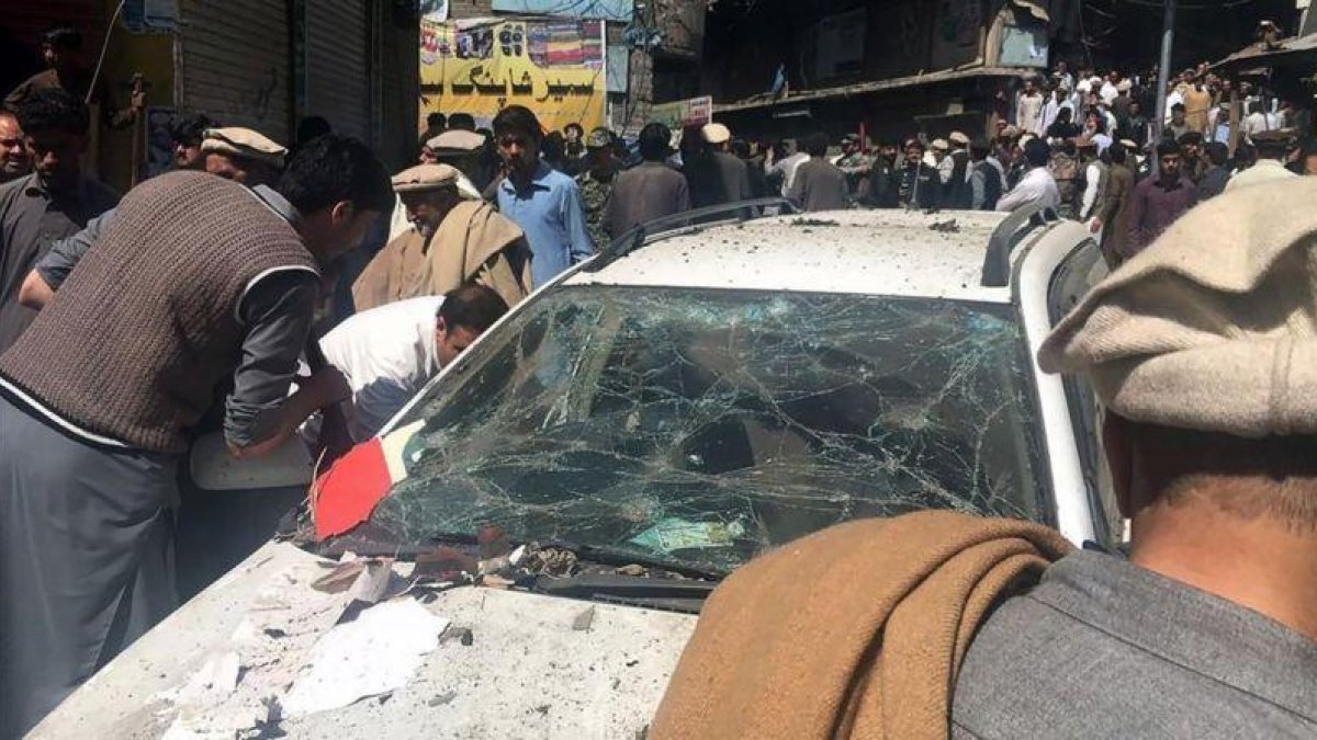 Lugar donde se ha registrado el atentado en la localidad paquistaní de Parachinar.-AFP