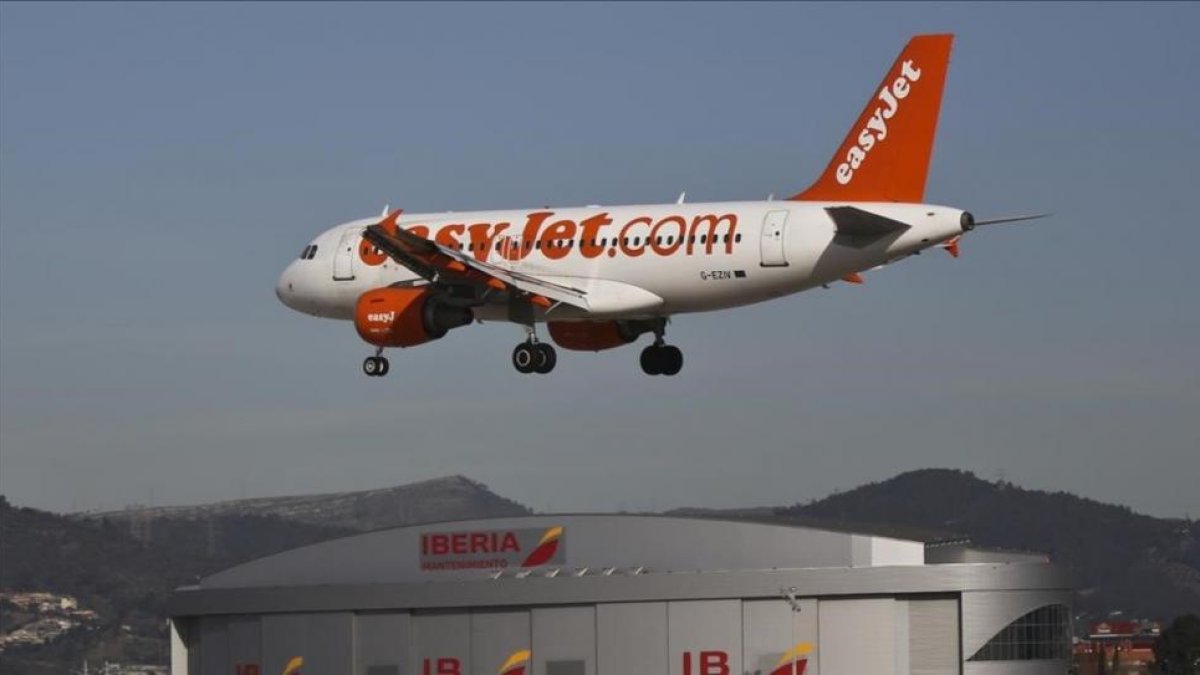 Un vuelo de Easyjet.-
