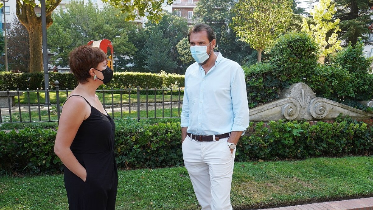 El alcalde de Valladolid y la concejal de Medio Ambiente, María Sánchez, presentan el Plan Director de Arbolado. - EUROPA PRESS