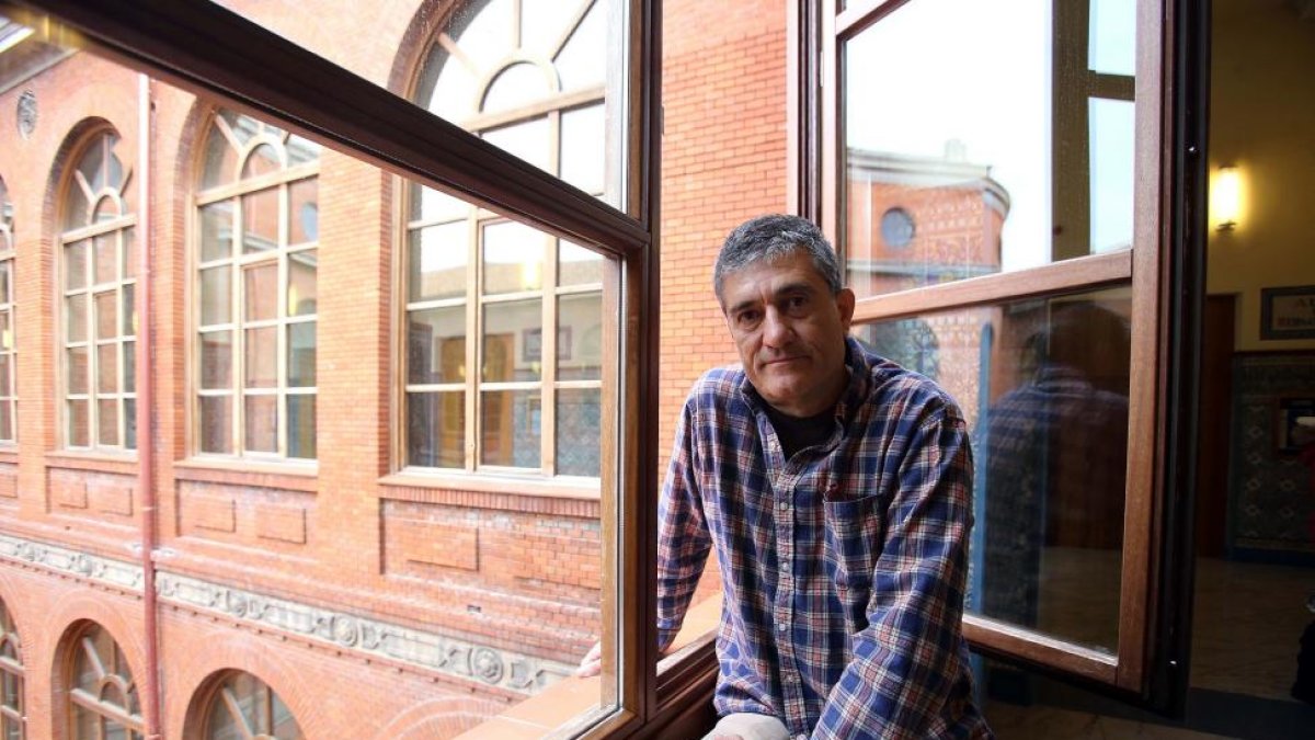 Guillermo Fesser imparte una clase abierta en el Aula Mergelina de la Facultad de Derecho de la Universidad de Valladolid-Ical