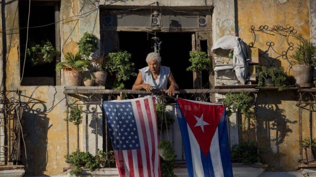 La emisión de la mayoría de visados desde la embajada estadounidense en La Habana ya había sido suspendida desde noviembre de 2017.-AP