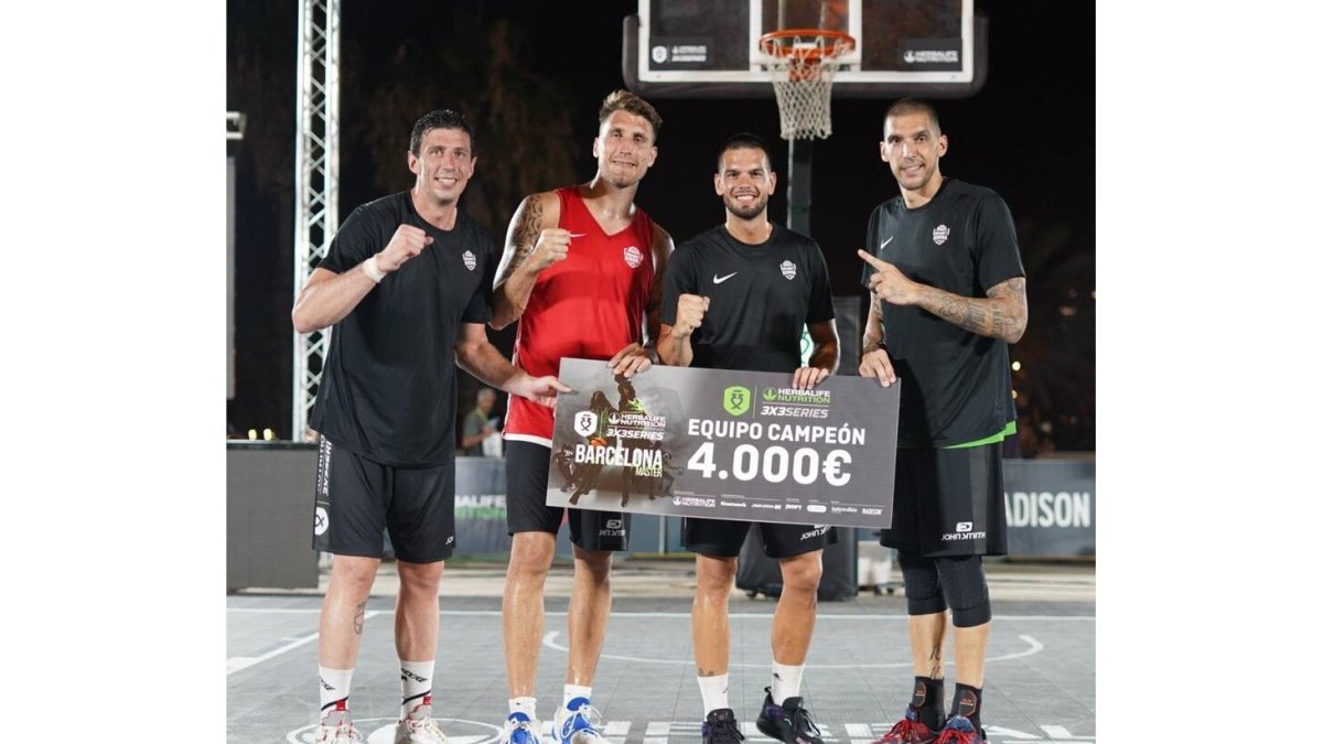De la Fuente, Javi Vega, Llorca y Nacho Martín. / GIRONA