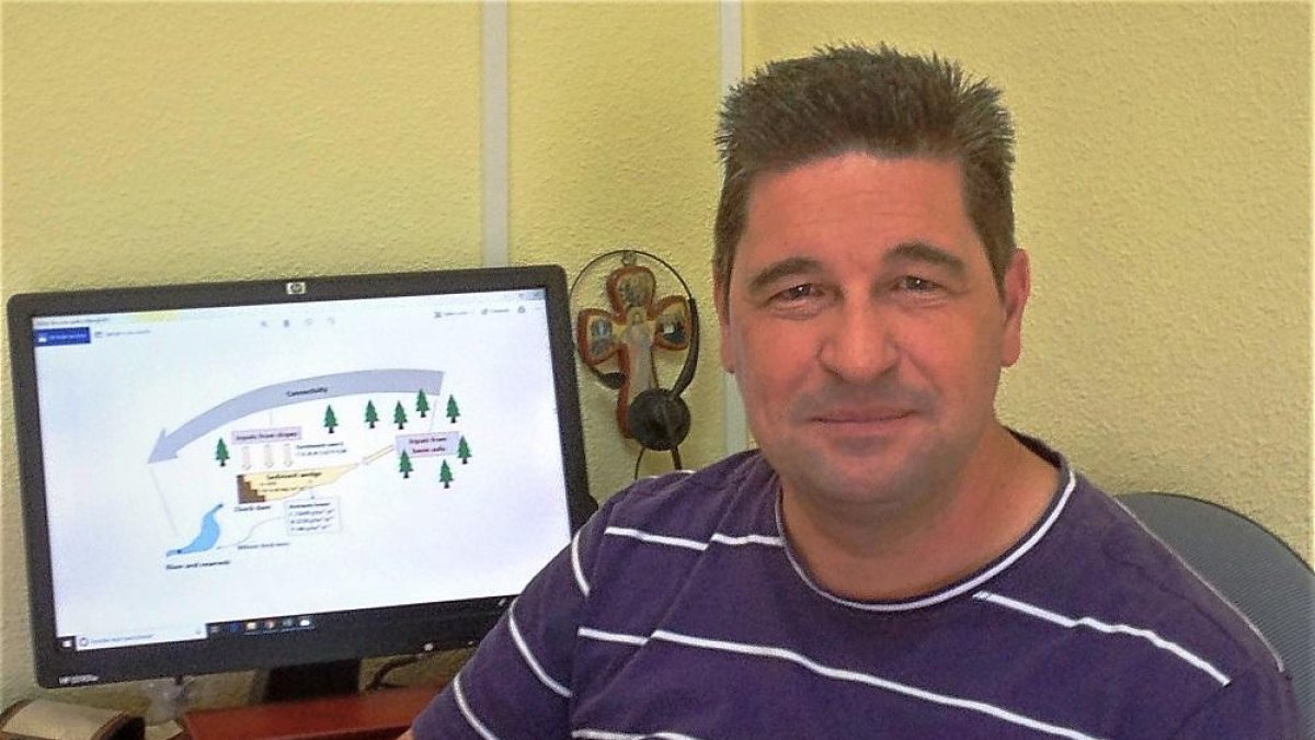 Jorge Mongil, director del grupo de investigación de Hidrología y Conservación de Aguas y Suelos de la Universidad Católica de Ávila.-EL MUNDO