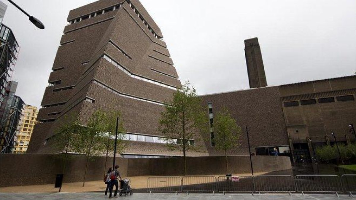 Edificio principal de la Tate Modern en Londres.-AP