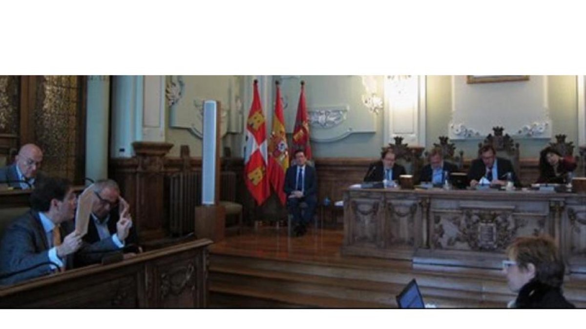 Pleno en el Ayuntamiento de Valladolid.-EUROPA PRESS