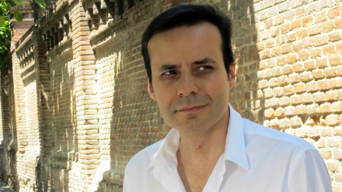 El escritor berciano Carlos Fidalgo, presenta su novela 'La Sombra Blanca'-ICAL