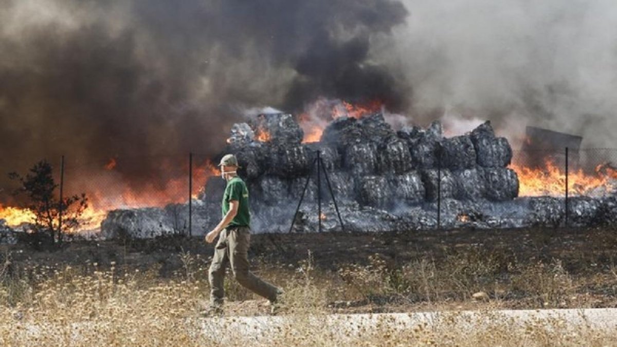 Incendio en la Planta de Reciclaje Industrial de Onzonilla (León)-ICAL
