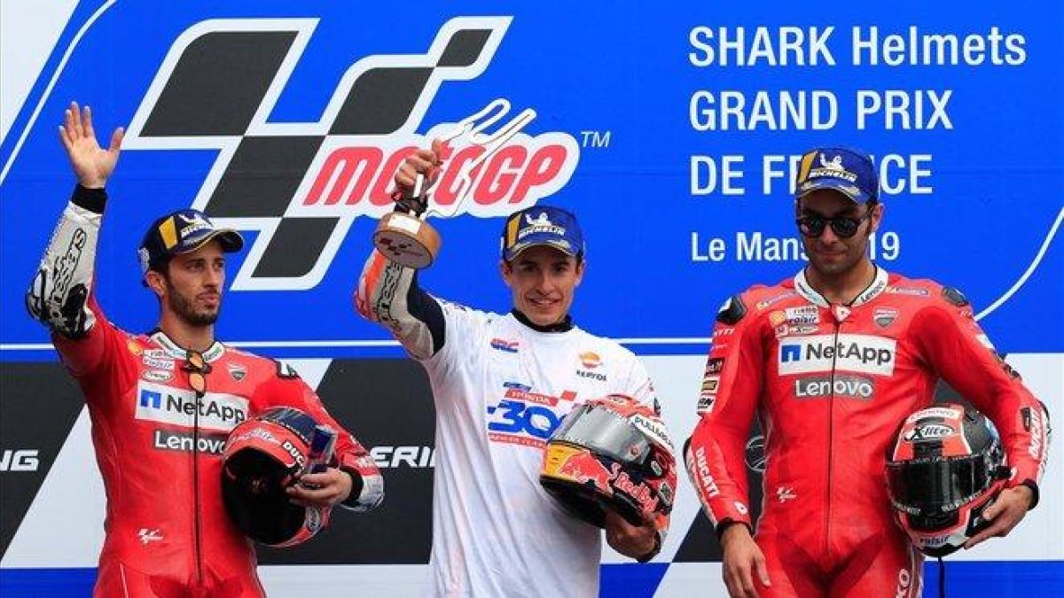 Marc Márquez arrasa en el GP de Francia y consigue la victoria 300 para Honda.  / GONZALO FUENTES / REUTERS-REUTERS / GONZALO FUENTES