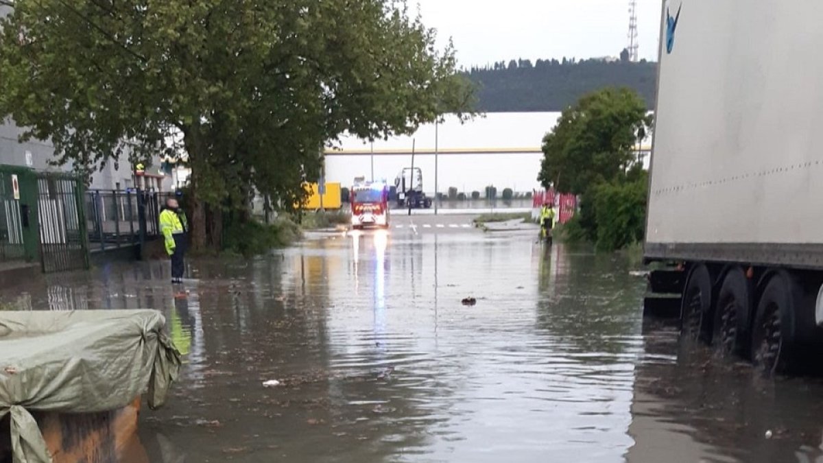 Imagen de las inundaciones causadas por las tormentas de este abril en Valladolid. - BOMBEROS DE VALLADOLID