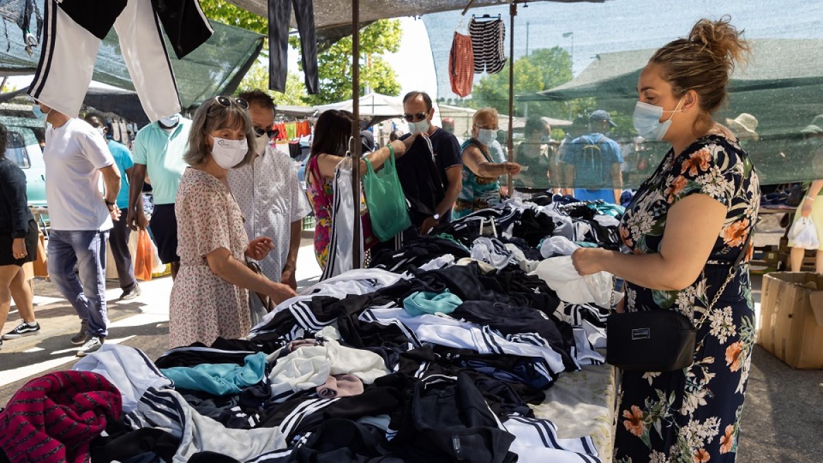 Puesto en el rastro junto al estadio, en una imagen de archivo.- ICAL