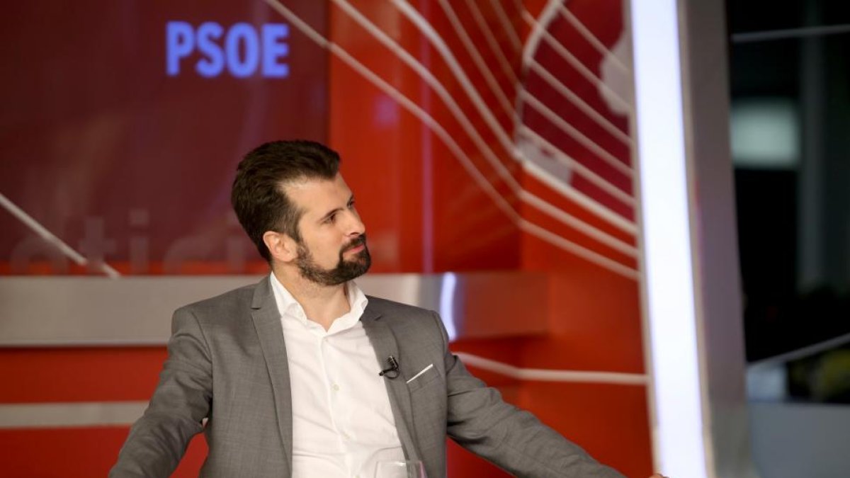 Luis Tudanca durante su entrevista en Castilla y León Televisión-ICAL