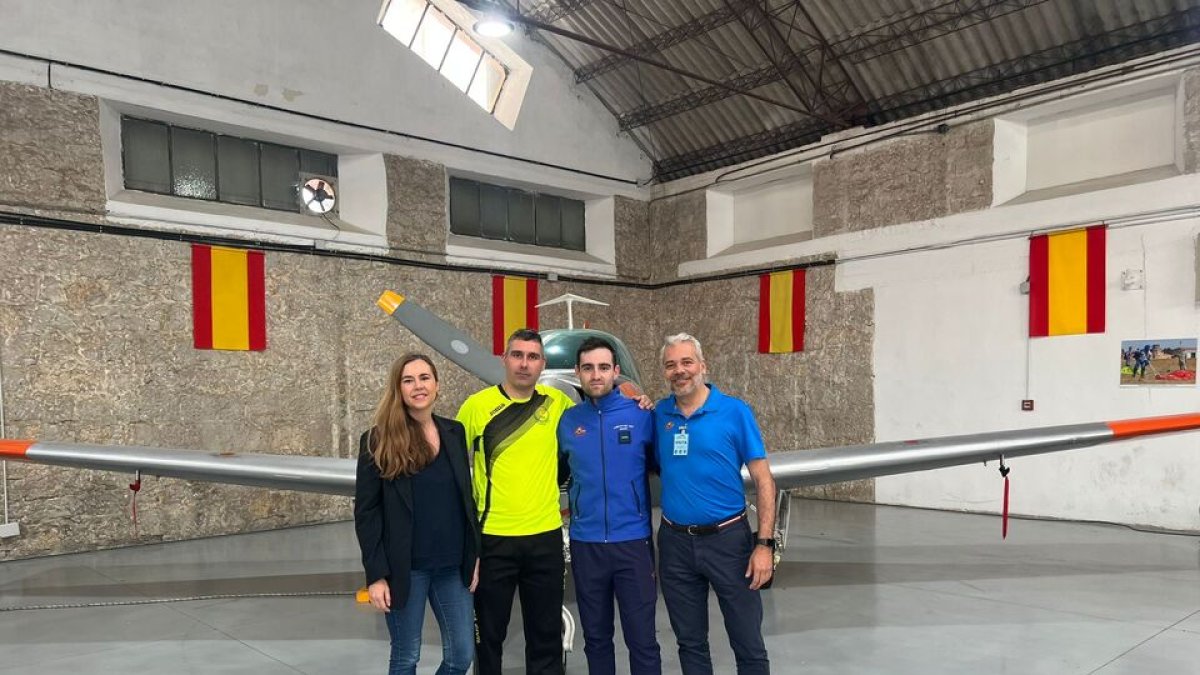 Cristina Fontaneda, vicepresidenta Fed. Esgrima CyL, Yález y Vidales, y Daniel Bravo, pte. Federación Esgrima CyL. / E. M.