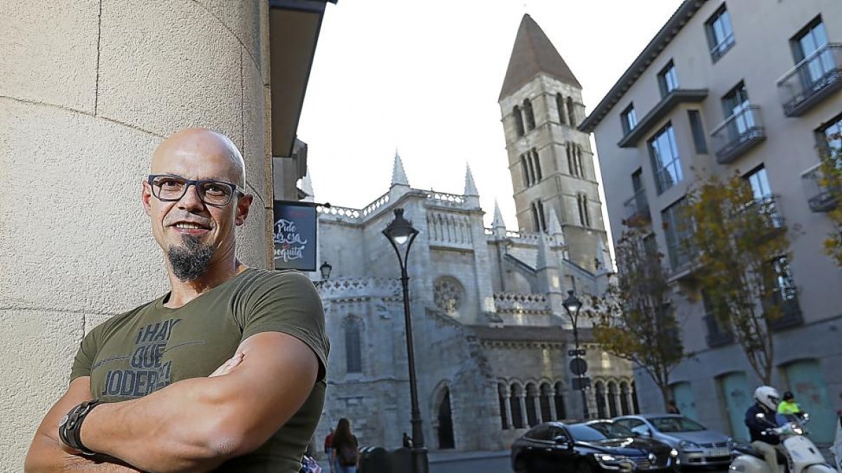 El escritor vallisoletano César Pérez Gellida, autor de 'Memento Mori' - E. M.