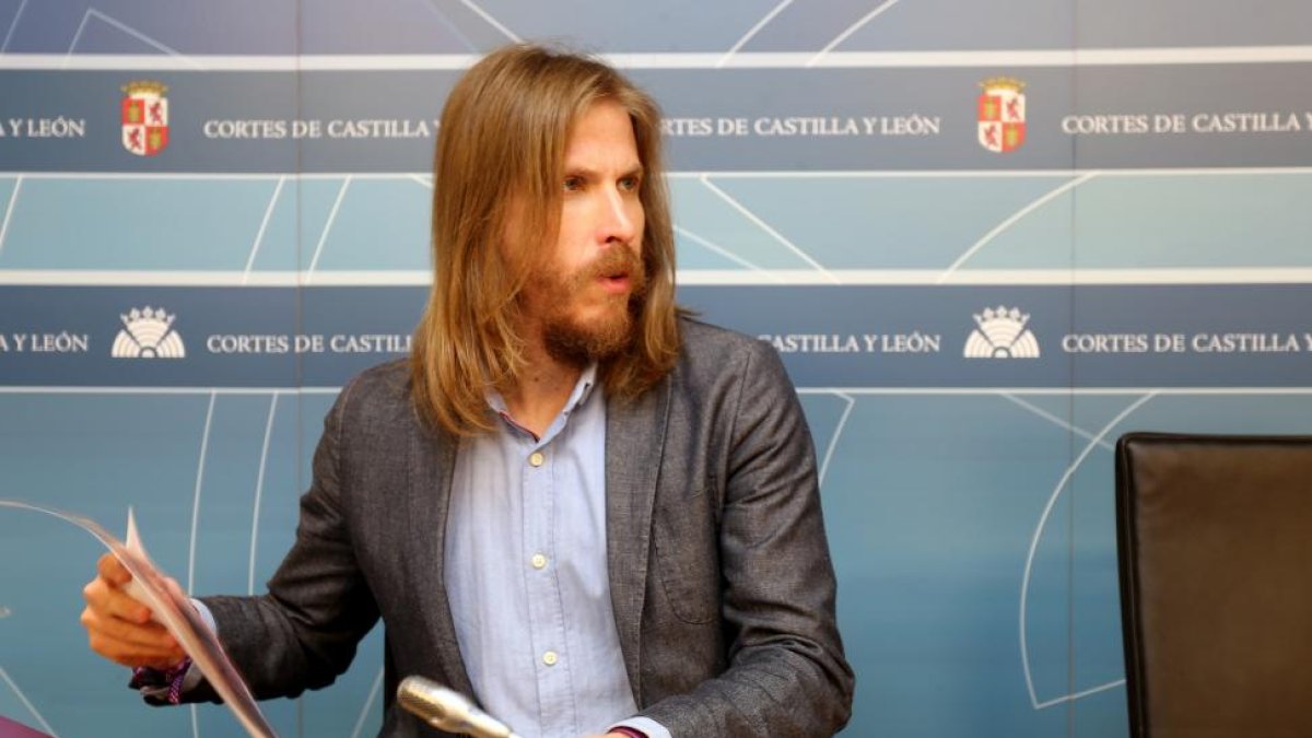 El portavoz de Podemos, Pablo Fernández-ICAL