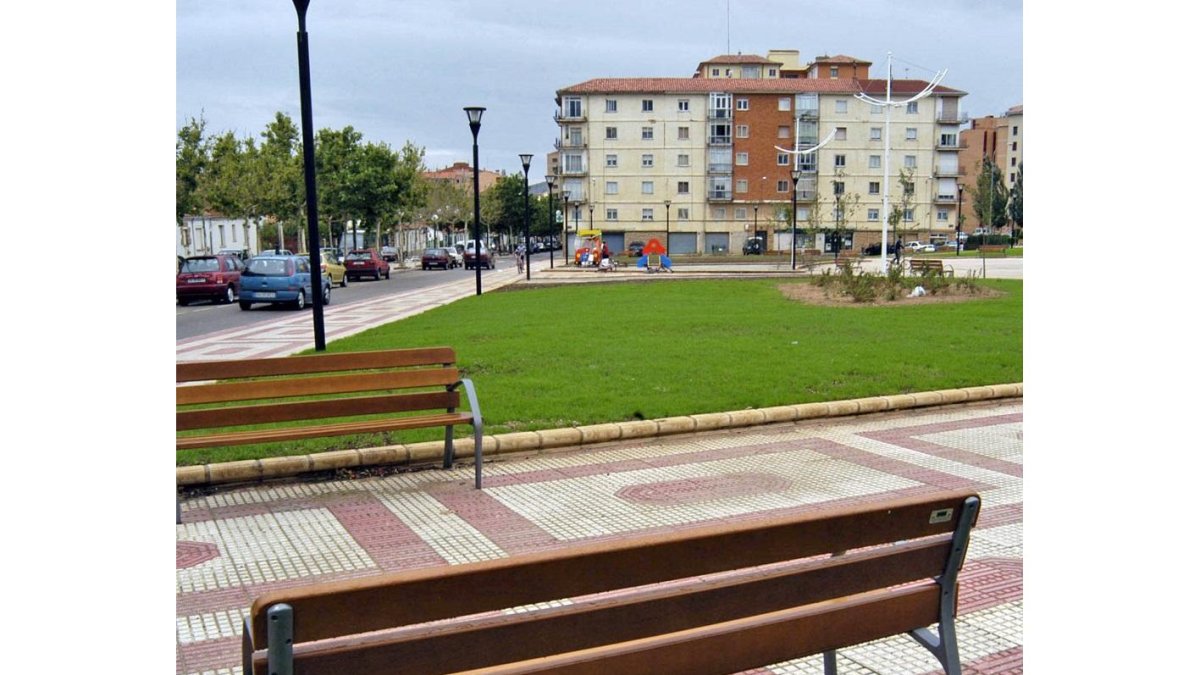 Parque de la Barriada de Soria donde se produjo el suceso.-MARIO TEJEDOR