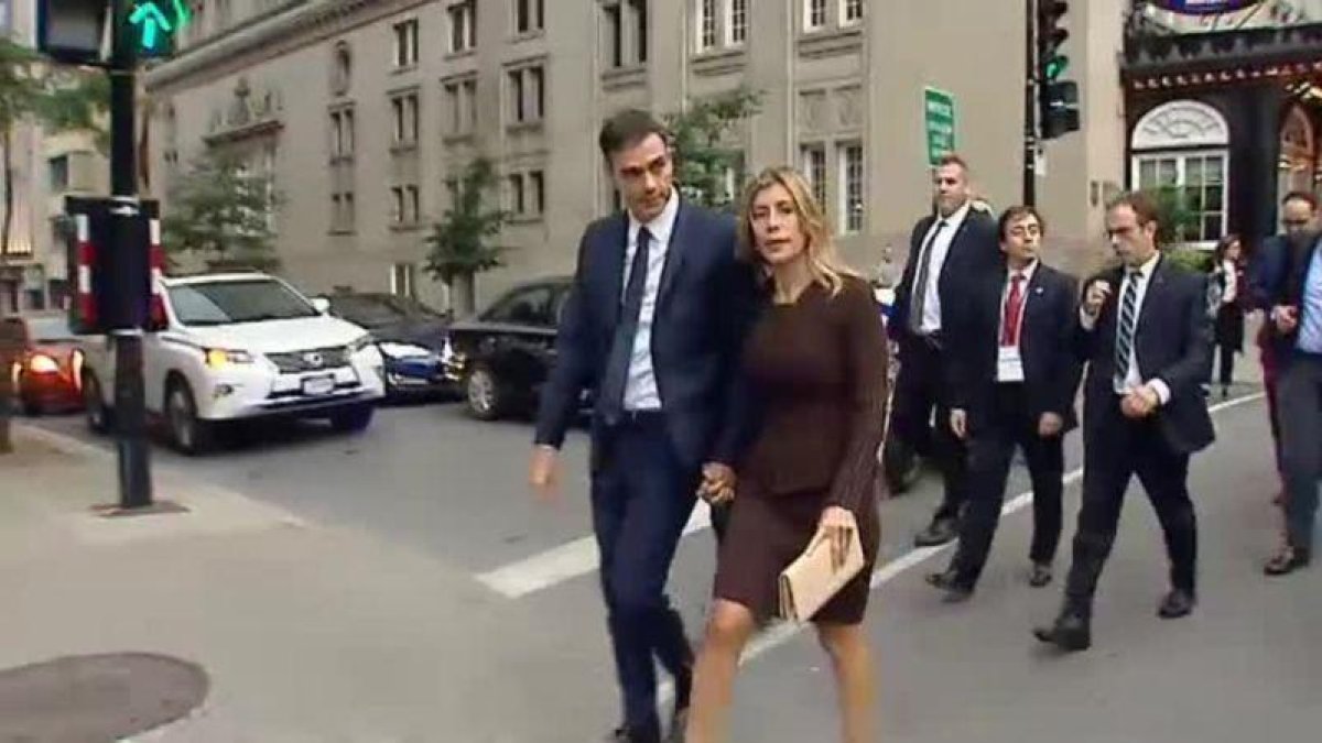 Begoña Gómez, esposa del jefe del Gobierno, Pedro Sánchez, tendrá una agenda propia durante su estancia en Nueva York acompañando a su marido, que incluye su asistencia a una recepción de Melania Trump a las cónyuges de líderes que asisten a la Asamblea G-ATLAS VÍDEO