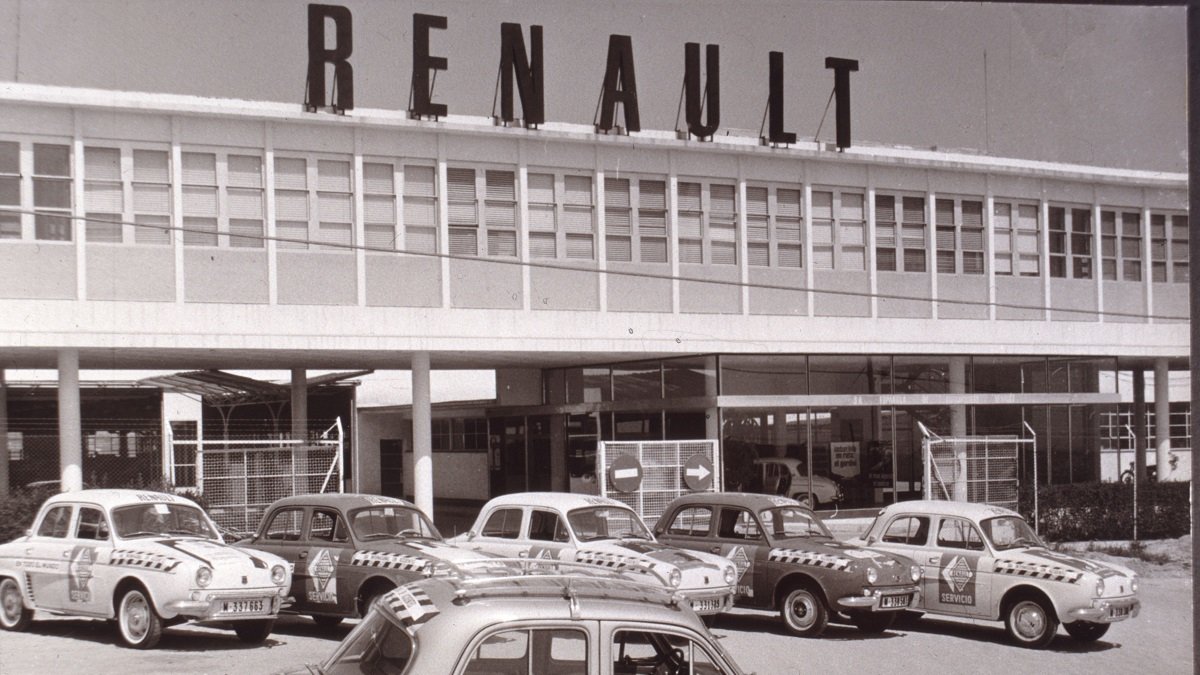 Fotografías de la historia de Renault en Valladolid.- RENAULT