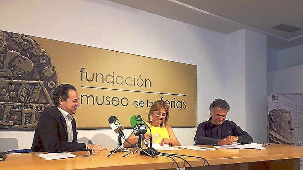 Antonio Sánchez del Barrio, Teresa López y Miguel Sobrino, ayer.-EL MUNDO