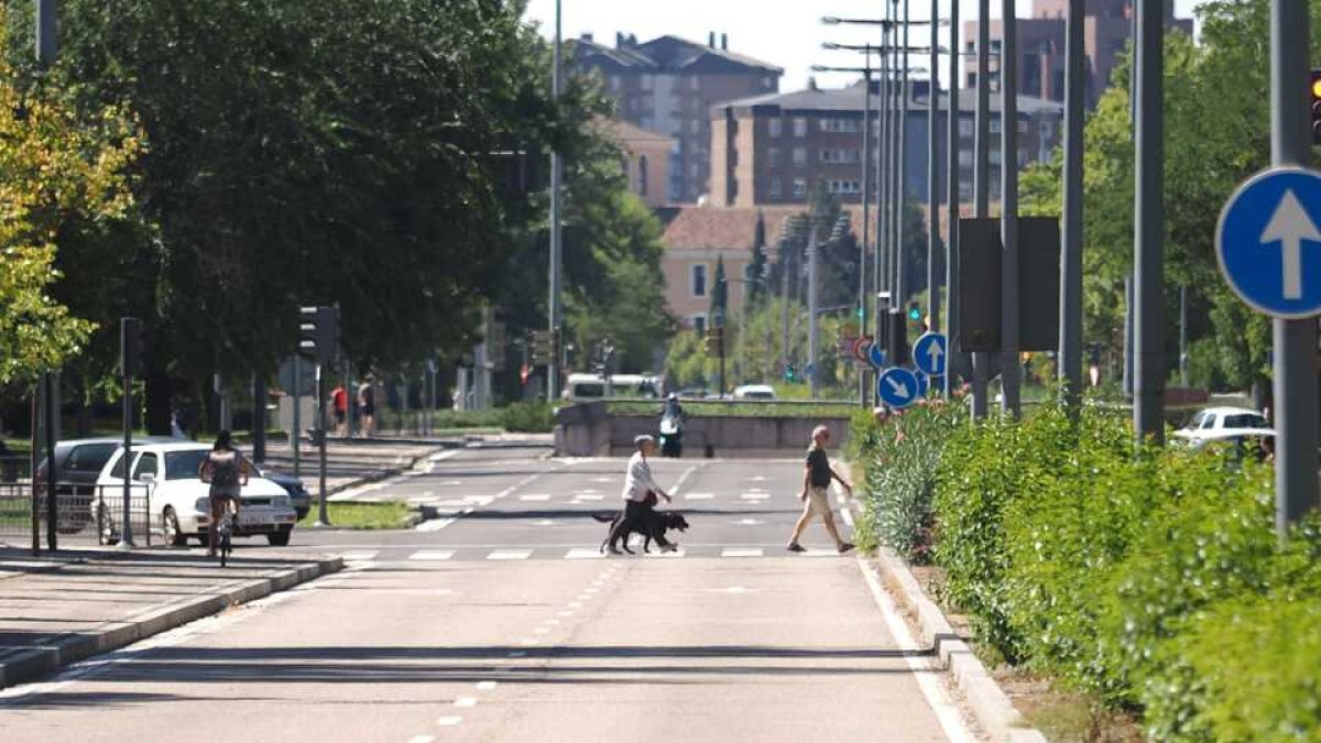 Escaso tráfico en la ciudad de Valladolid a causa del corte de tráfico por La Vuelta. / PHOTOGENIC