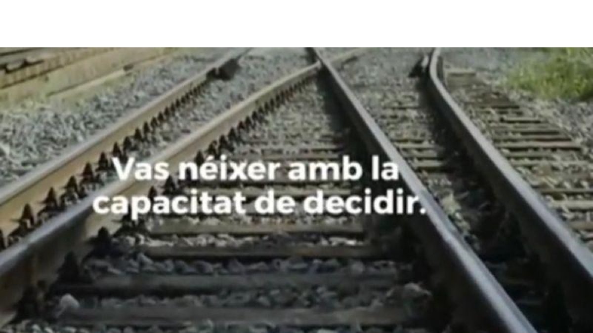 Imagen del anuncio de la Generalitat difundido por TV-3.-EL PERIÓDICO