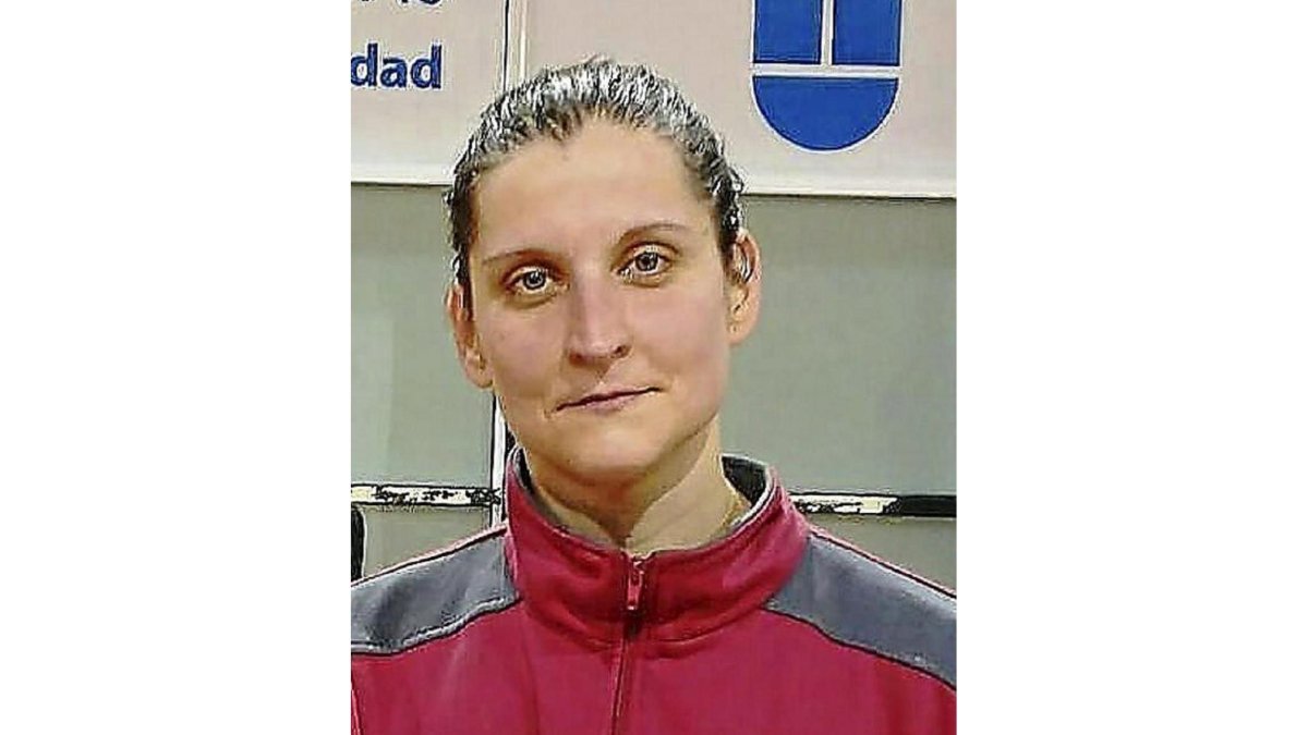 Dóra Kiskapusi.-E. M.